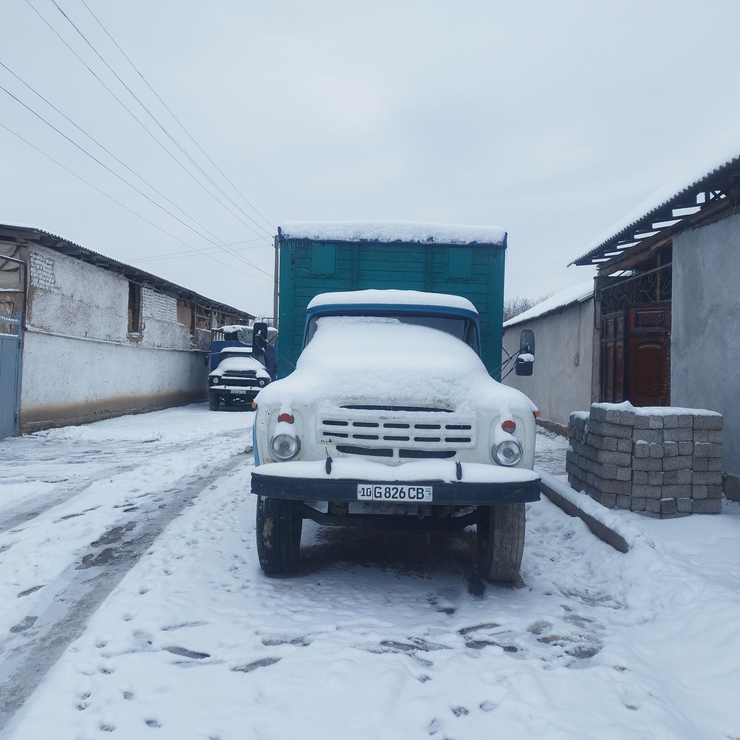 Zil 130 yuk furgoʻn