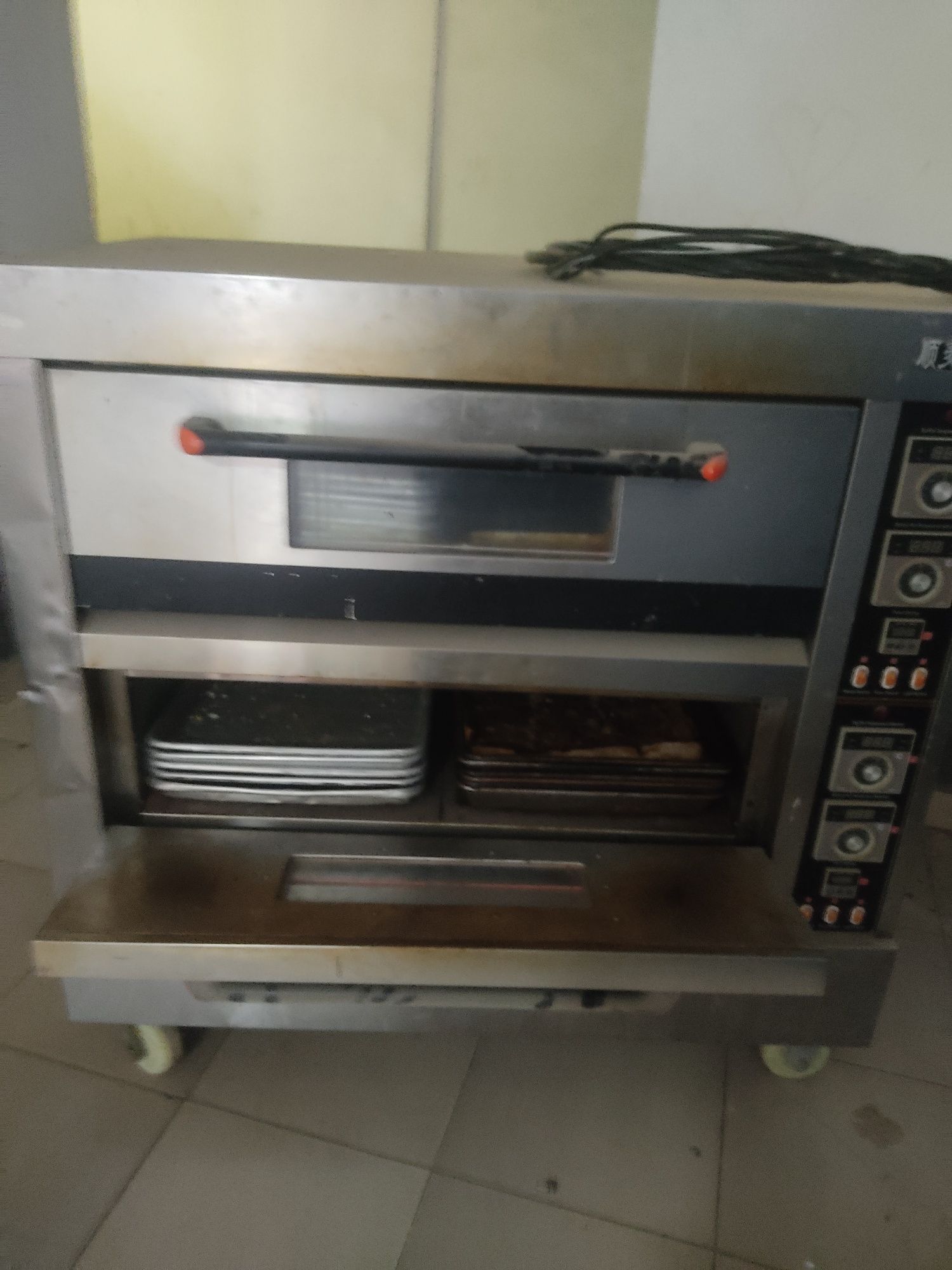 Elektrichiski pechka b/u 400$