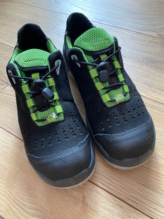 ELTEN-g h e t e de lucru, stare impecabila, cu bombeu, pr barbati, 40