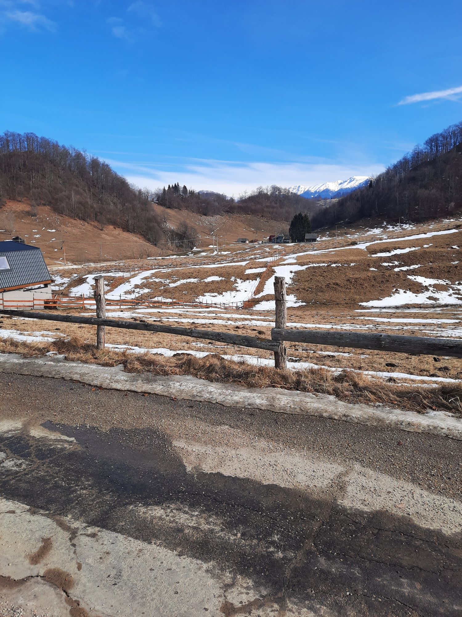 Teren la munte gama variata Ciocanu  Dambovicioara Satic Sirnea Bran