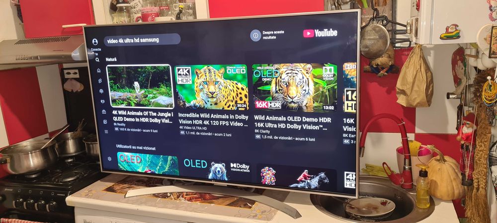 Smart LG 140 cm super ultra HD = 1300 lei