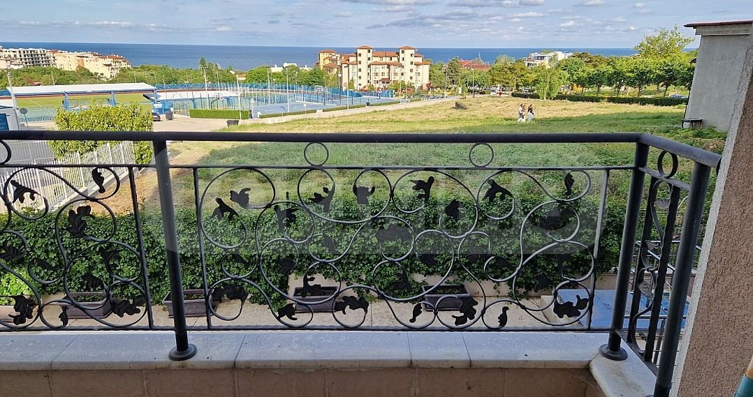 Продава се Двустаен апартамент в Бяла - 60 кв.м за 867 €/кв.м - Снимка #4