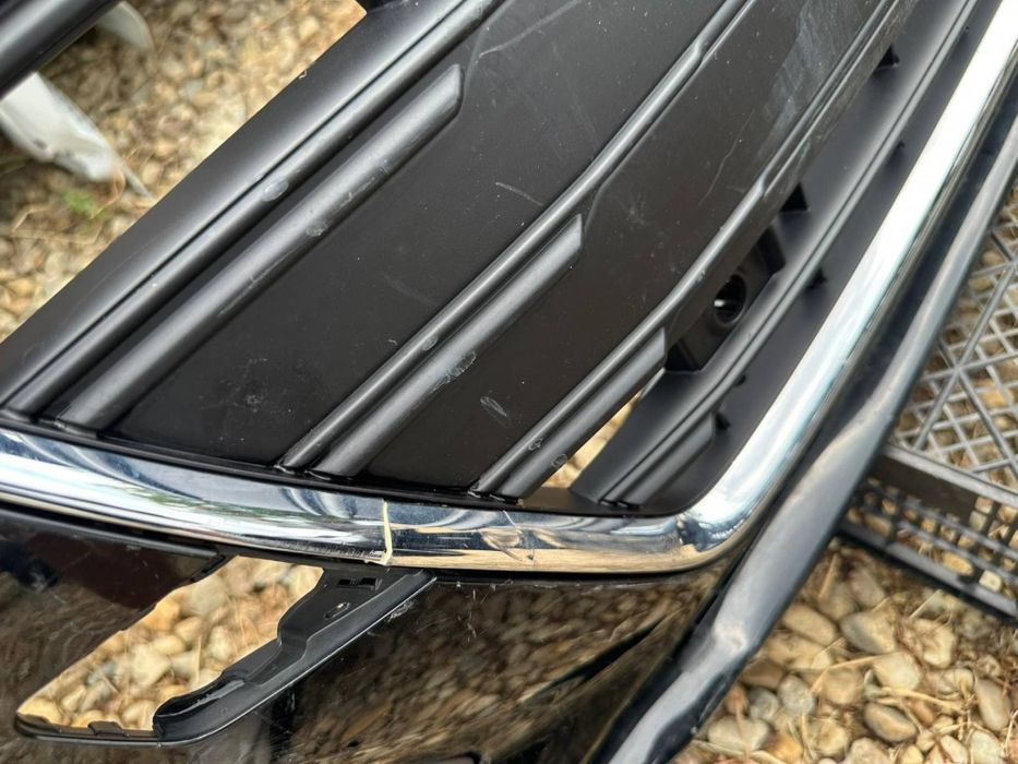 Bara fata + grila centrala + grila proiector Audi A4 B9 FACELIFT