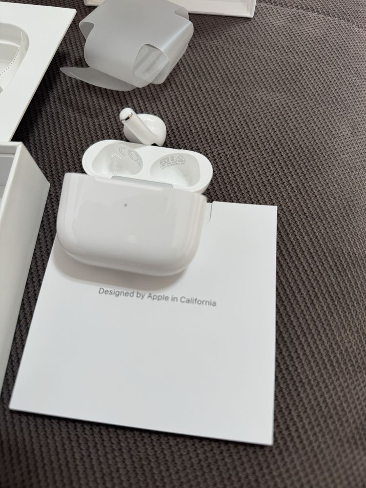 Casti Airpods 3 Noi cumparate pe data de 26 februarie de pe iStile