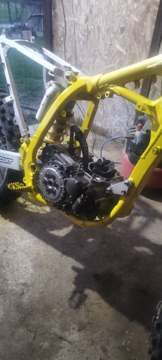 Vând sau schimb Suzuki DRZ 400E