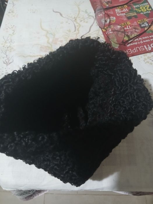 Vând căciulă Astrahan