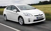 Inchirieri auto masina Rent a Car Toyota Prius Hybrid cutie Automata