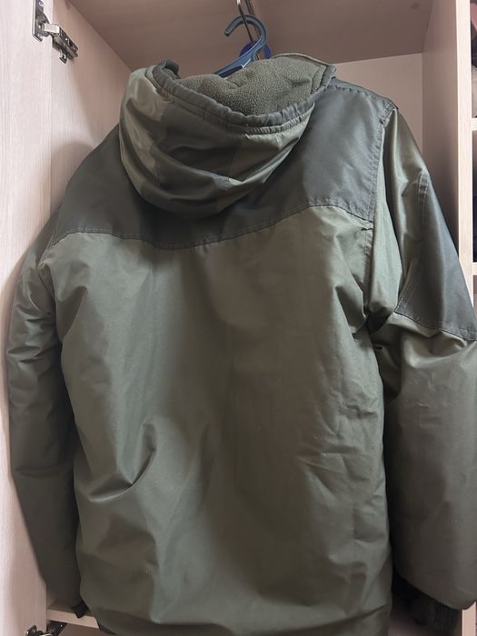 Продам куртку зимнюю со штанами