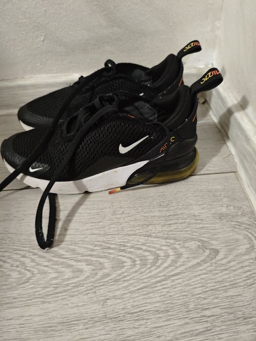 Papuci Nike Air Max 270