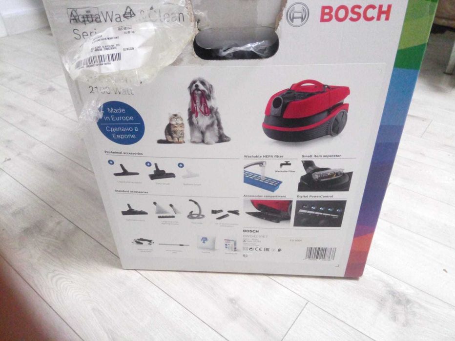 Aspirator Bosch AquaWash&Clean Seria 4