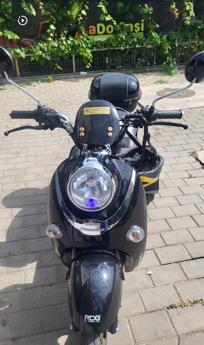 Tricicleta electrica două locuri