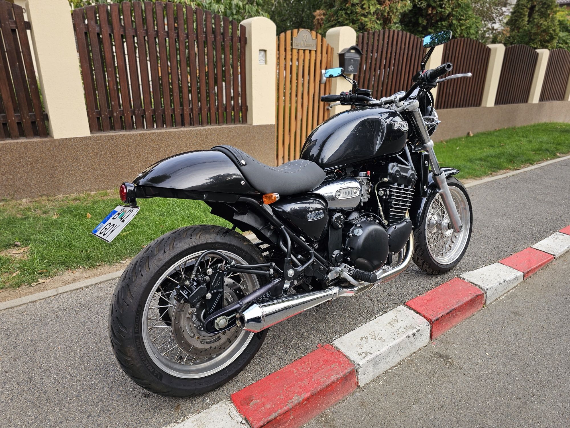 Triumph Legend TT 2000 - Cafe Racer
