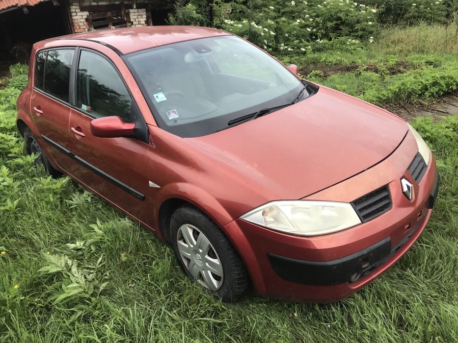 НА ЧАСТИ! Renault Megane II 1.6i 16V , Климатик , Рено Меган 2 1.6