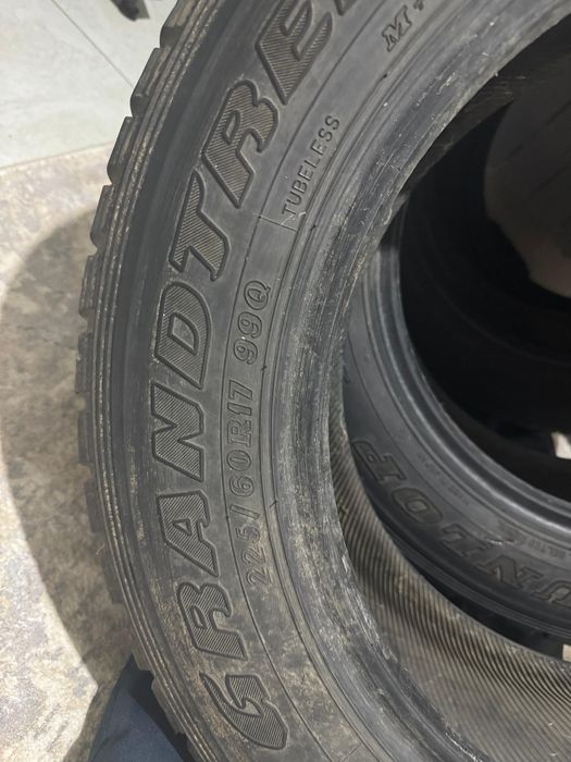 Продам шины липучки все сезонные