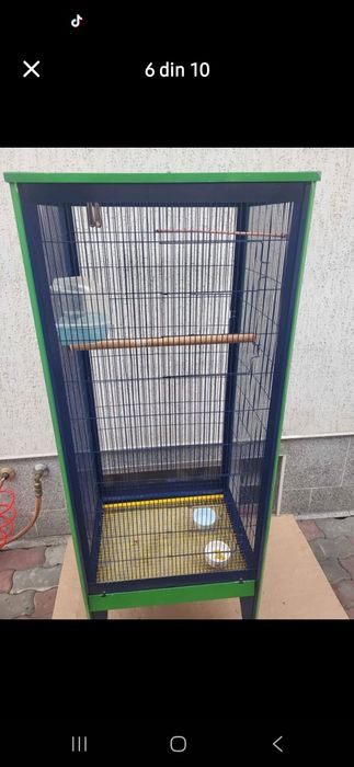 Colivie pentru papagali