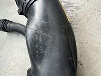 Conducta aer Mercedes cod A2640900300 ptr motor A64920