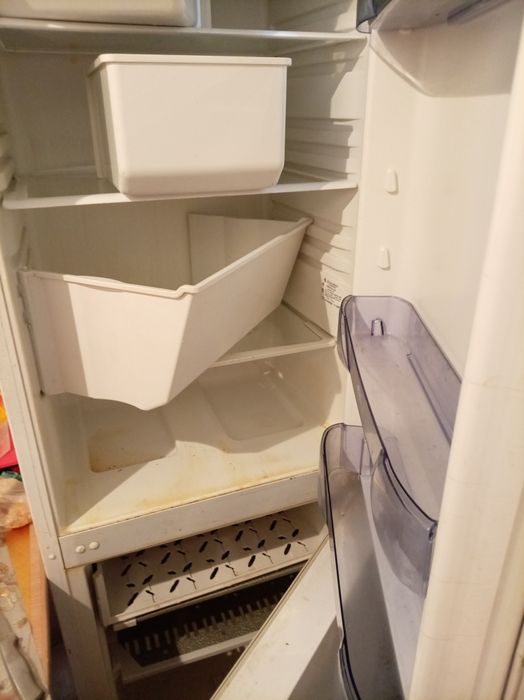 Холодильник Бирюса