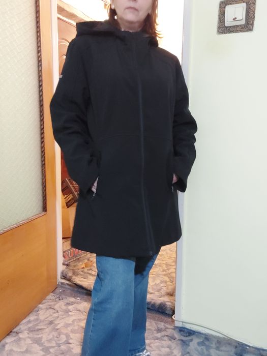 Geacă izolată Brugi cu glugă