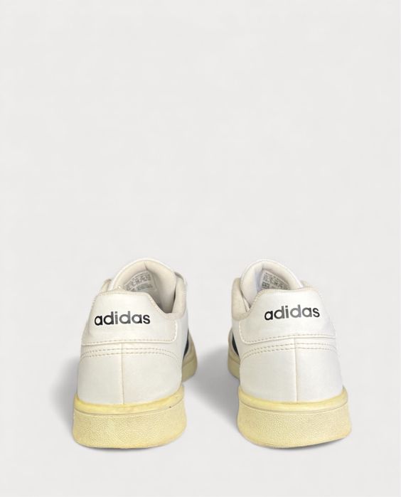 Adidas оригинални дамски маратонки , 38 номер