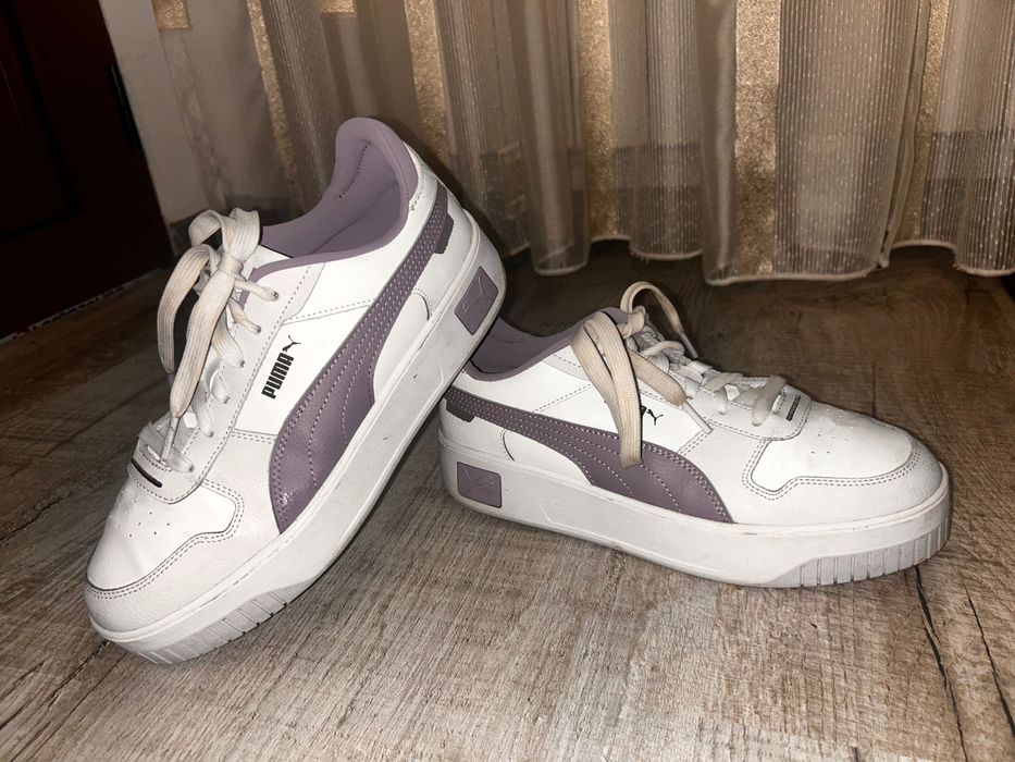 Обувки Puma лилави
