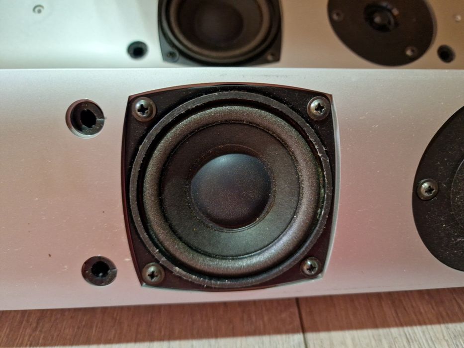 Boxe Home Cinema 66cm