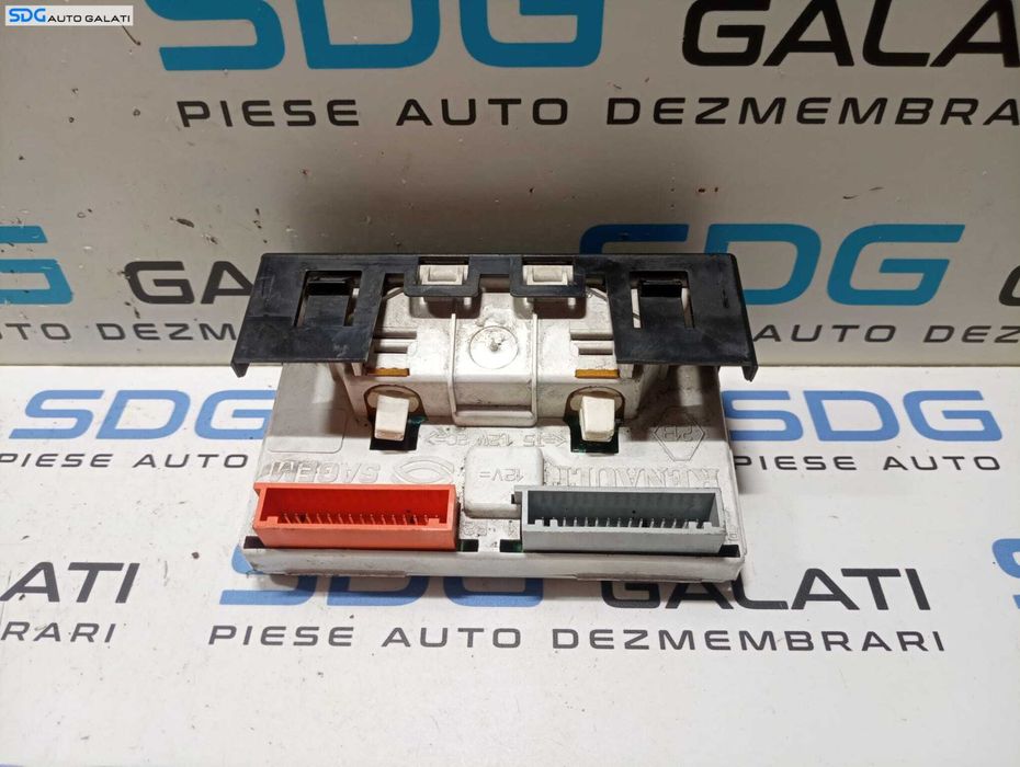Display Ecran Afisaj Ceas Bord Renault Clio 2 1997 - 2005 Cod P8200028364A [M5532]