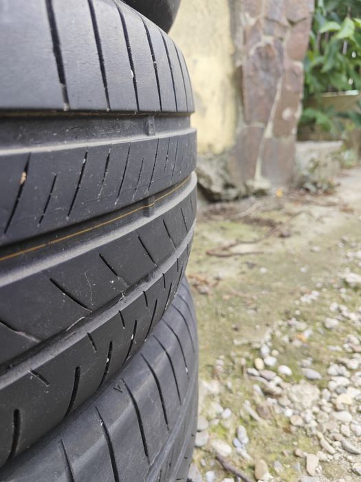 Vând cauciucuri Nexen 205/60/R16
