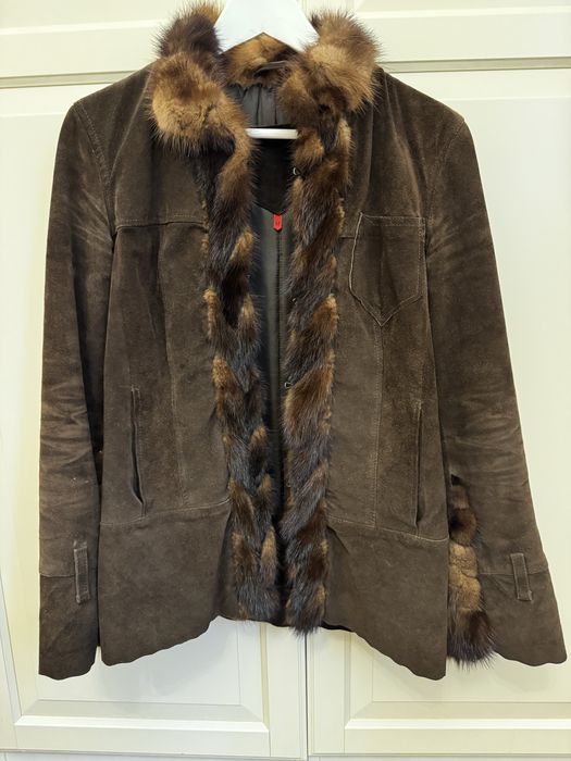 Haina piele intoarsa cu blana