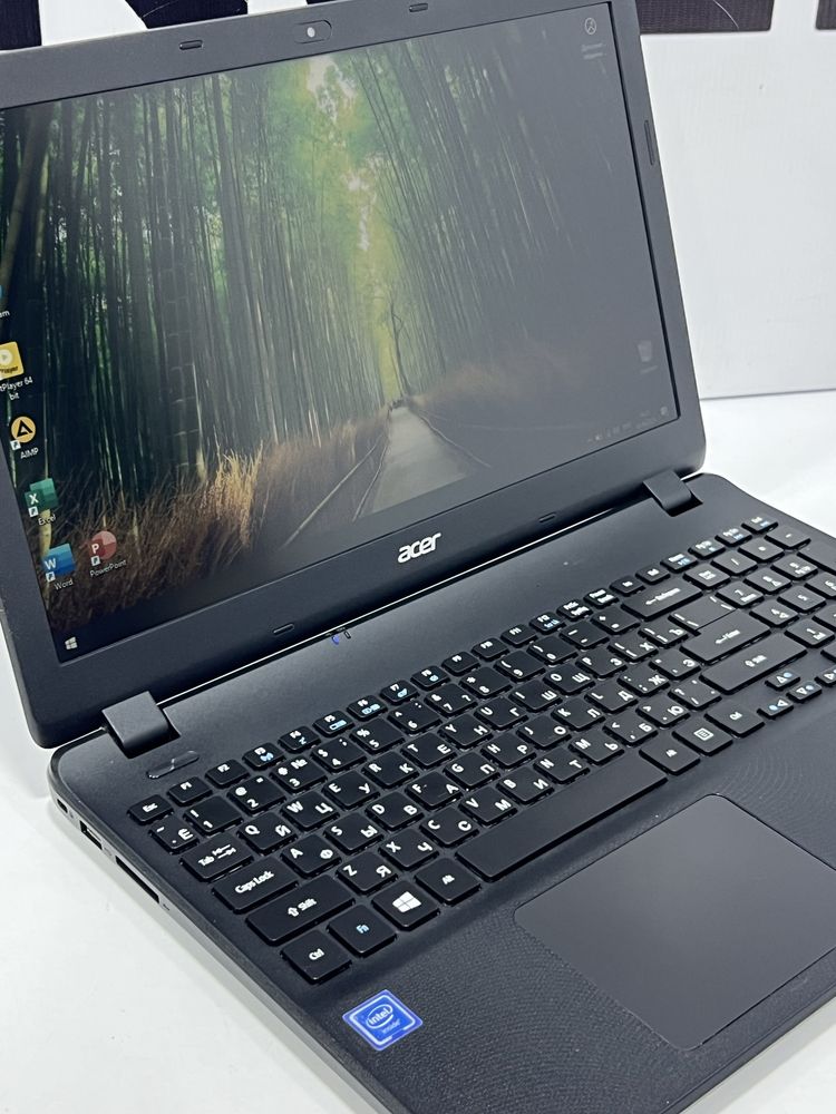 Noutbuk Acer EX2519!