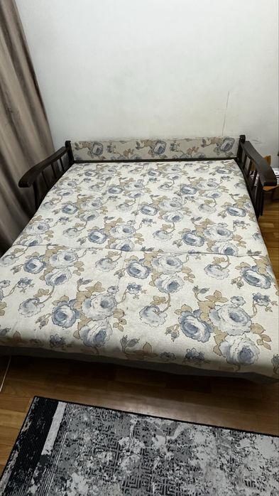 Продам диван раскладной в хорошем состоянии