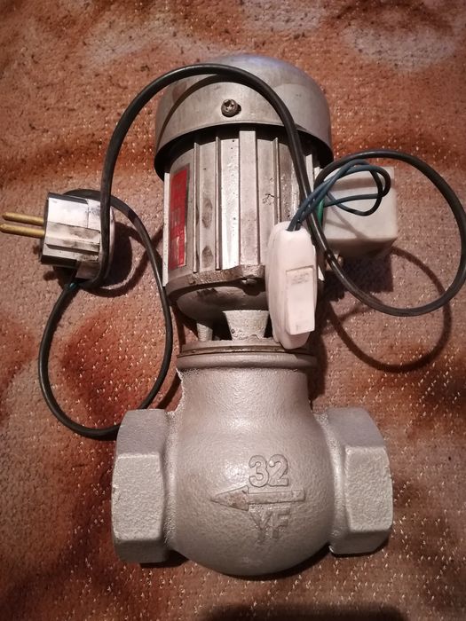 Продам насос  помпа