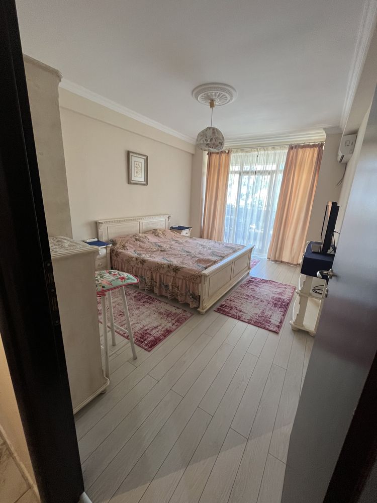 Inchiriez apartament 2 camere Mamaia centru
