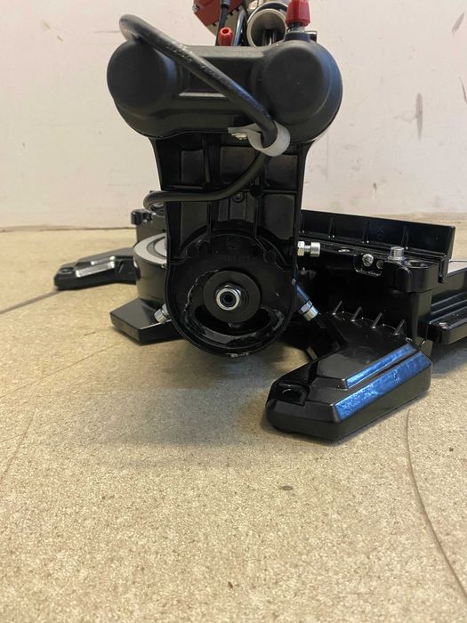 053106	Циркуляр наст. Ø210x30mm 1.7kW лазер RD-MS08