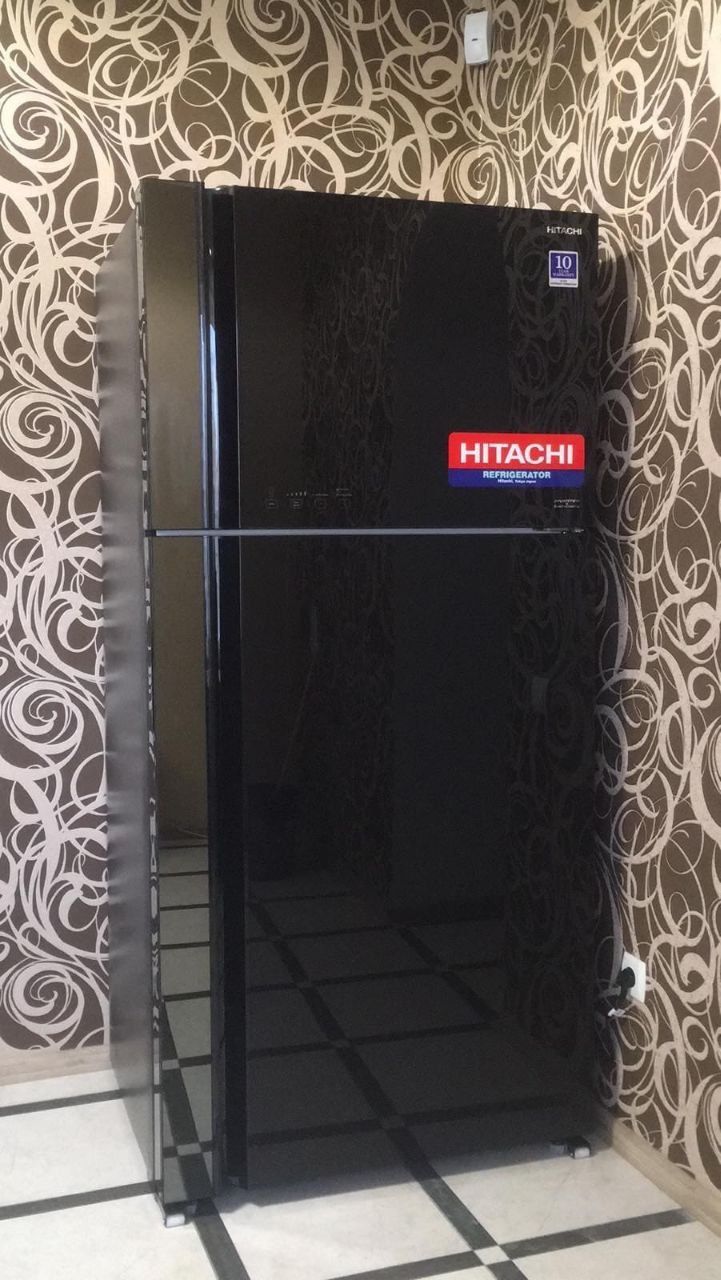 Холодильник HITACHI модель: R-VG660 PUC7 (Чёрное стекло)