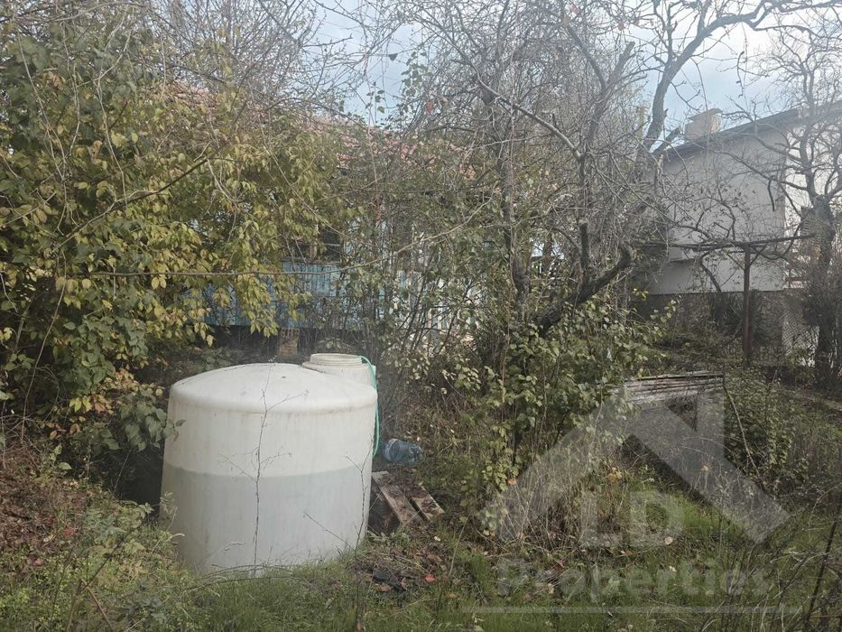 Парцел в м-т "Пазарлията", с.Приселци, обл.Варна