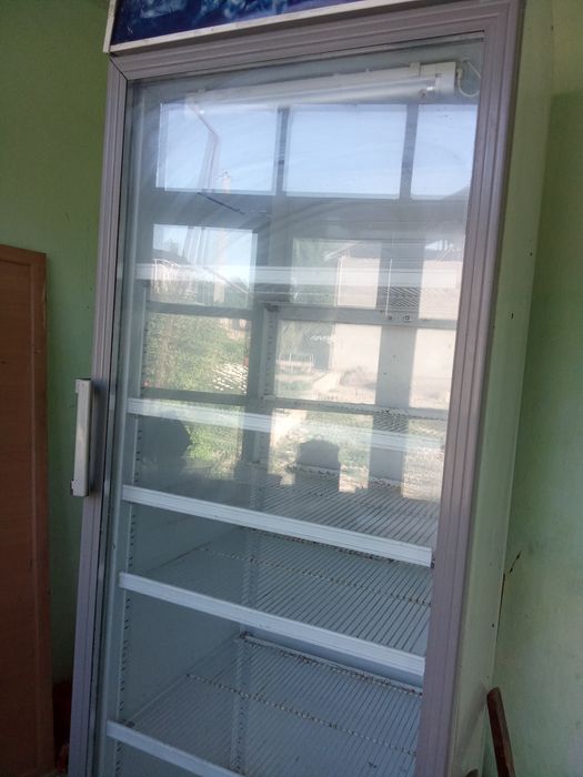 Холодильник для магазин