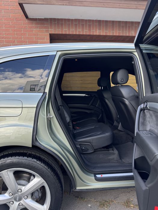 Audi Q7 S-Line 3.0 TDI QUATTRO 240CP doar 126.000KM PRIMUL PROPRIETAR