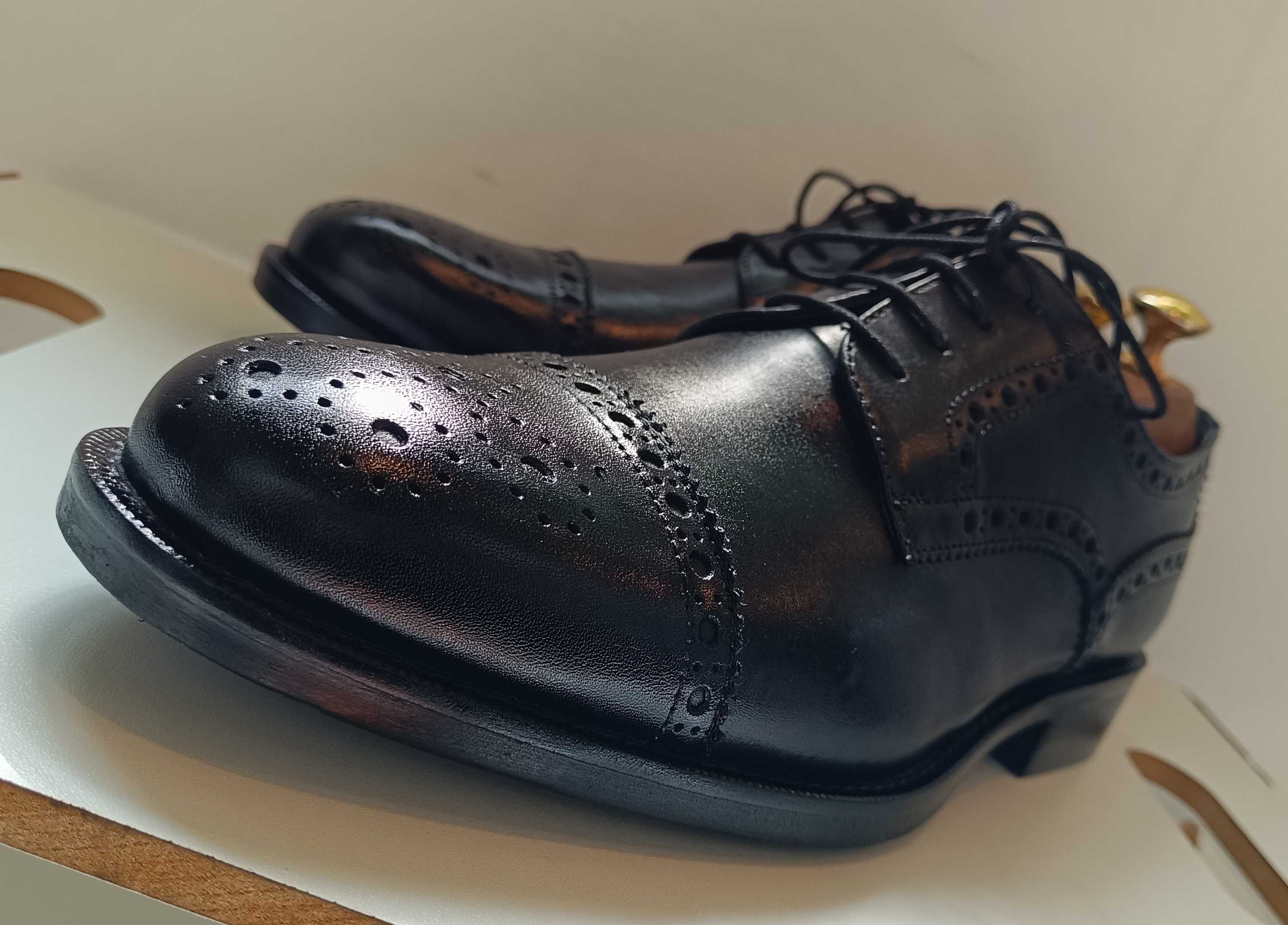 Pantofi derby 42 cap toe brogue Bata Italy NOI piele naturala moale