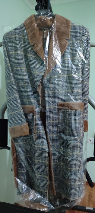 Продается женское пальто