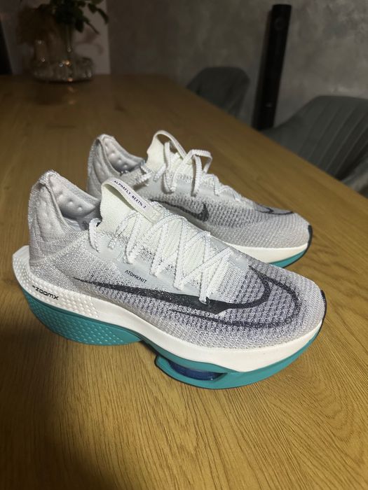 Vand Nike Alphafly nou!