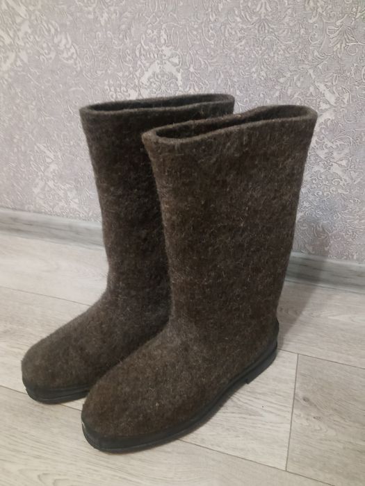Продам валенки 45-46 размер.