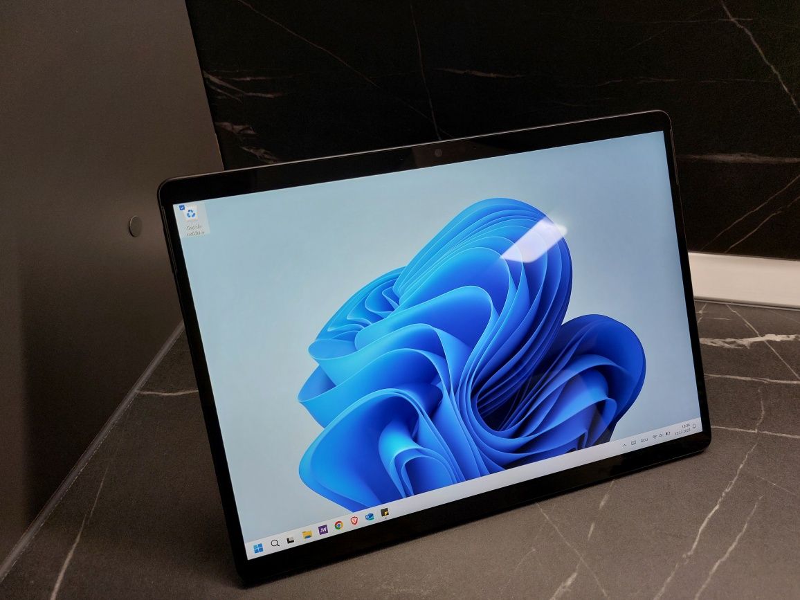 Microsoft Surface Pro 8