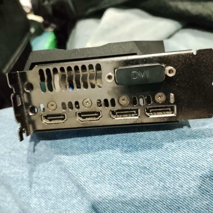 Продам видеокарту 1070 ti