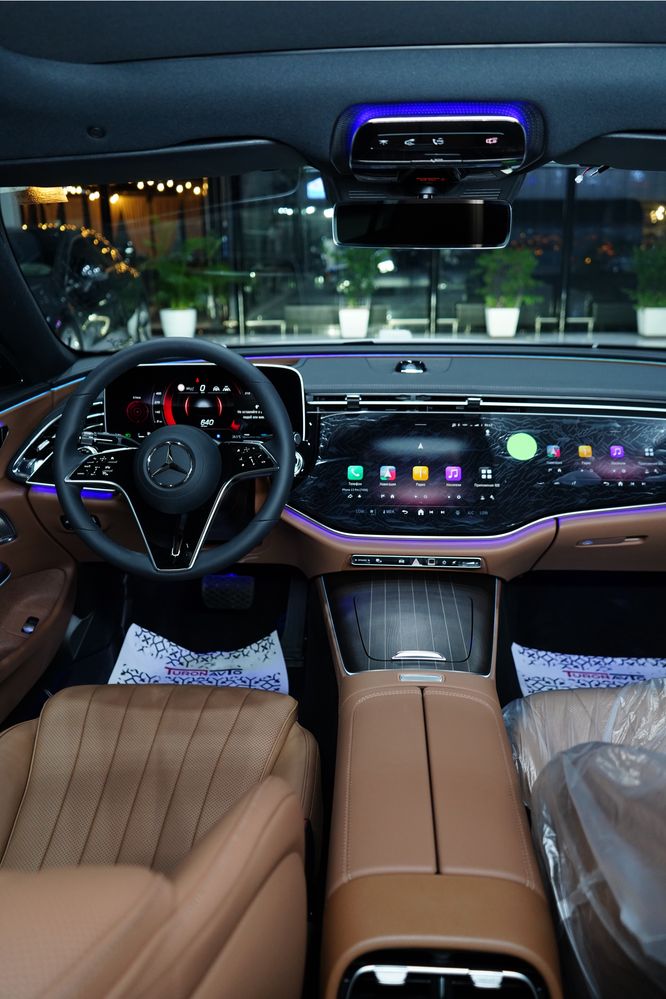 Mercedes Benz W214 E300
