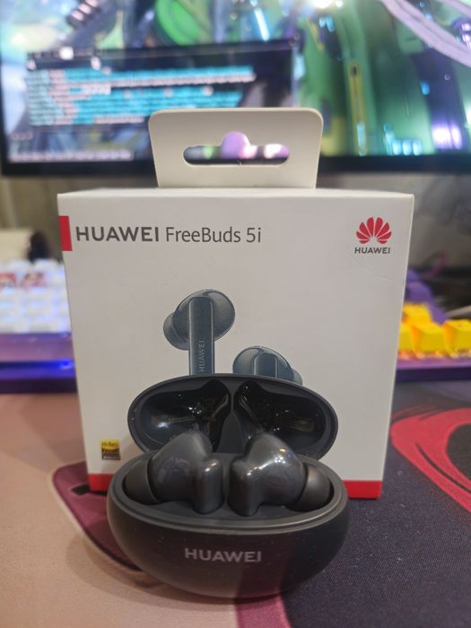 Продам наушники Huawei buds 5i