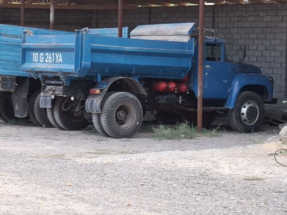 Zil maskoviskiy  srochna sotiladi
