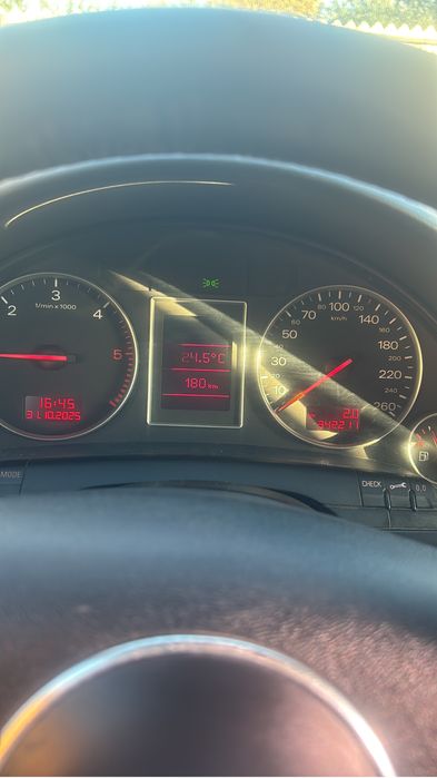 Audi a4 b6 2003,131 cai