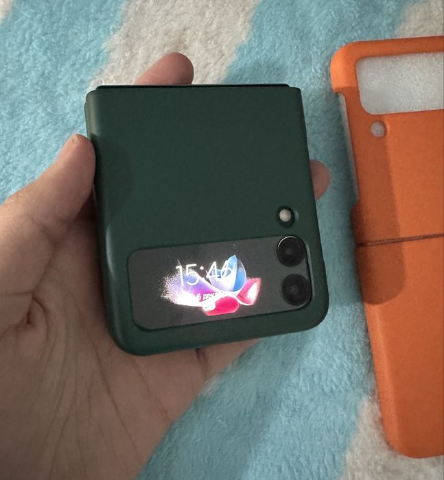 Samsung Galaxy Z Flip3 5G ideal