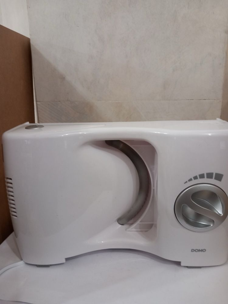 Уред за рязане на хляб Domo