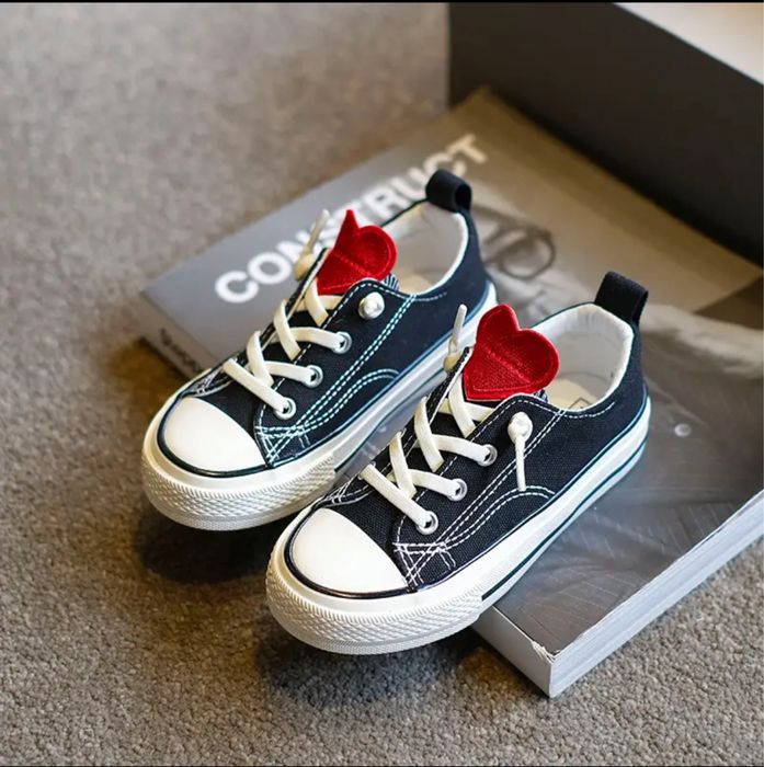 Кеды на девочку 25 и 27 размеров